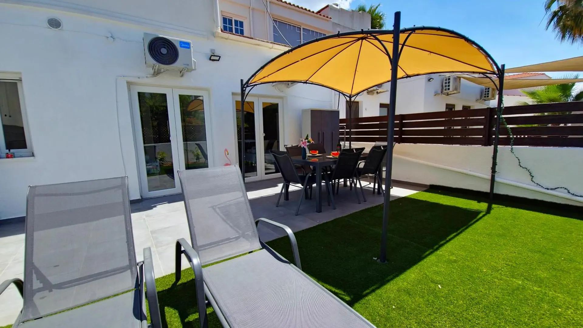 Apartment Oroklini Star 200Metres From The Sandy Beach