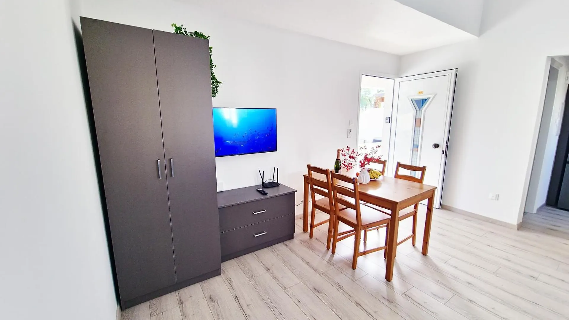 Apartment Oroklini Star 200Metres From The Sandy Beach